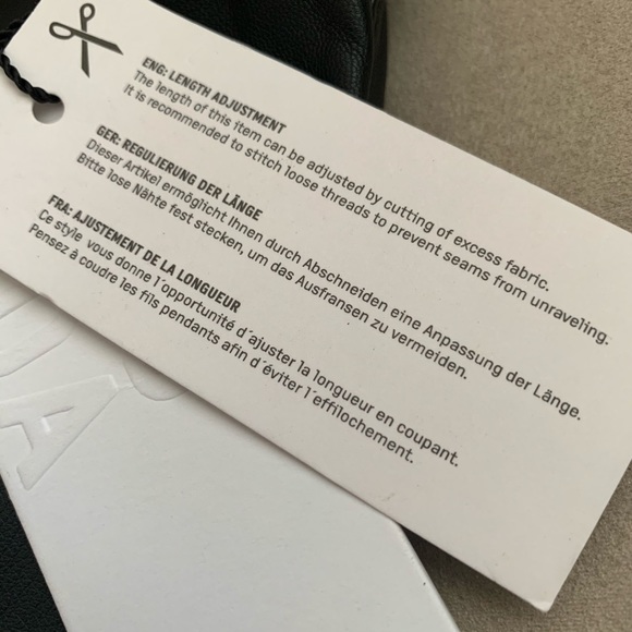 BRAND NEW VERO MODA PANTS, SIZE XS, SKINNY FIT - Picture 7 of 7